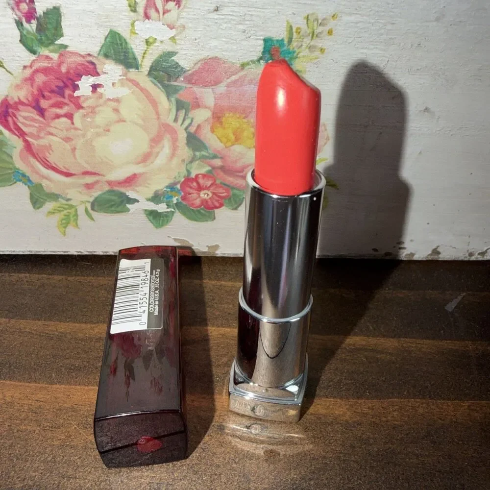Maybelline CORAL CRUSH 515 Color Sensational Lipstick, discontinued knicked tip